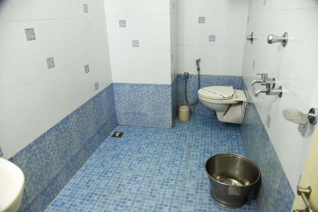 Slr Residency Hotel Subrahmanya Exterior foto